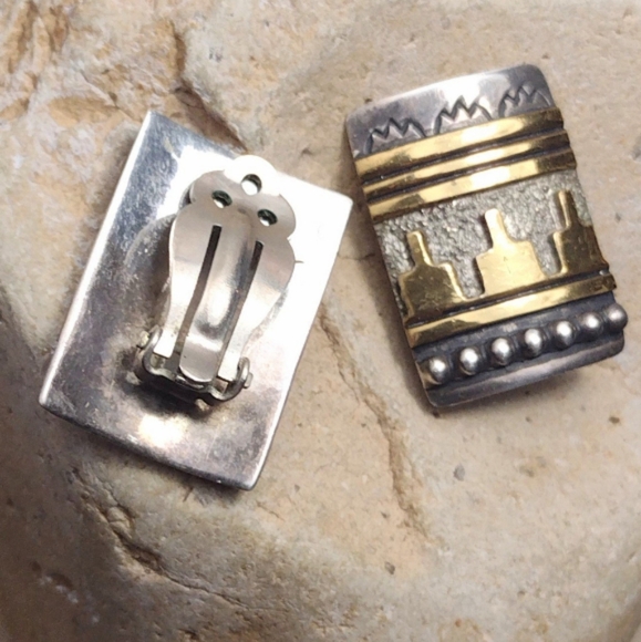 Thomas Tommy Singer Native Sterling Silver Gold Clip On Earrings Signed - Picture 7 of 12
